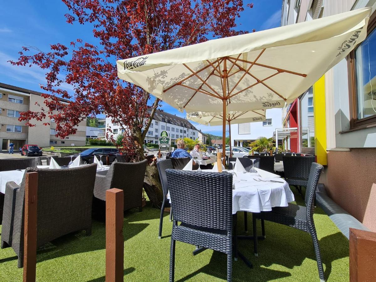 Hotel Zur Au Daellikon Bagian luar foto